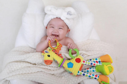 永州三个月宝宝正确抱姿